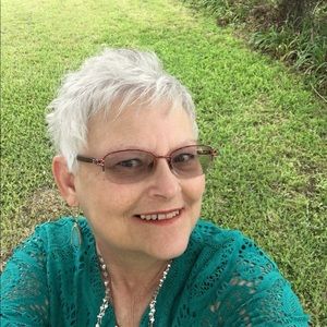 Meet your Posher, Janice